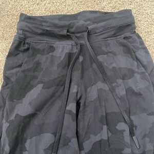 Lulu Lemon Black Camouflage Jogger Pants